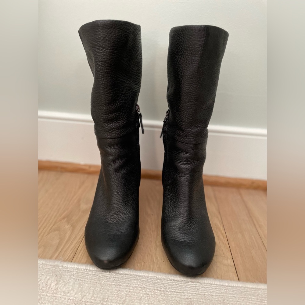 Black boots - Picture 5 of 5